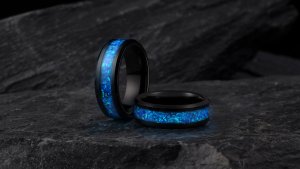 Gentlebands Glowstone Ring fluoresces blue